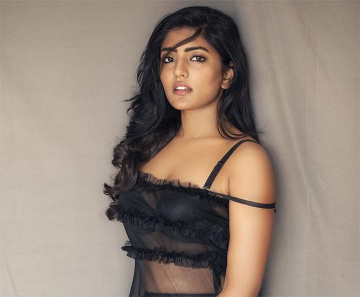 Raagala 24 Gantallo team unhappy with Eesha Rebba