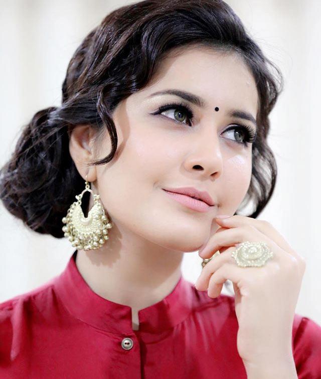 Raashi Khanna another bollywood project