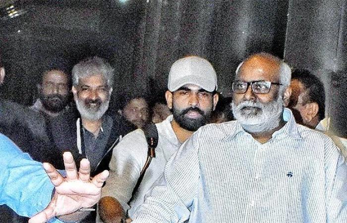  Rajamouli family with Oscar award for Hyderabad