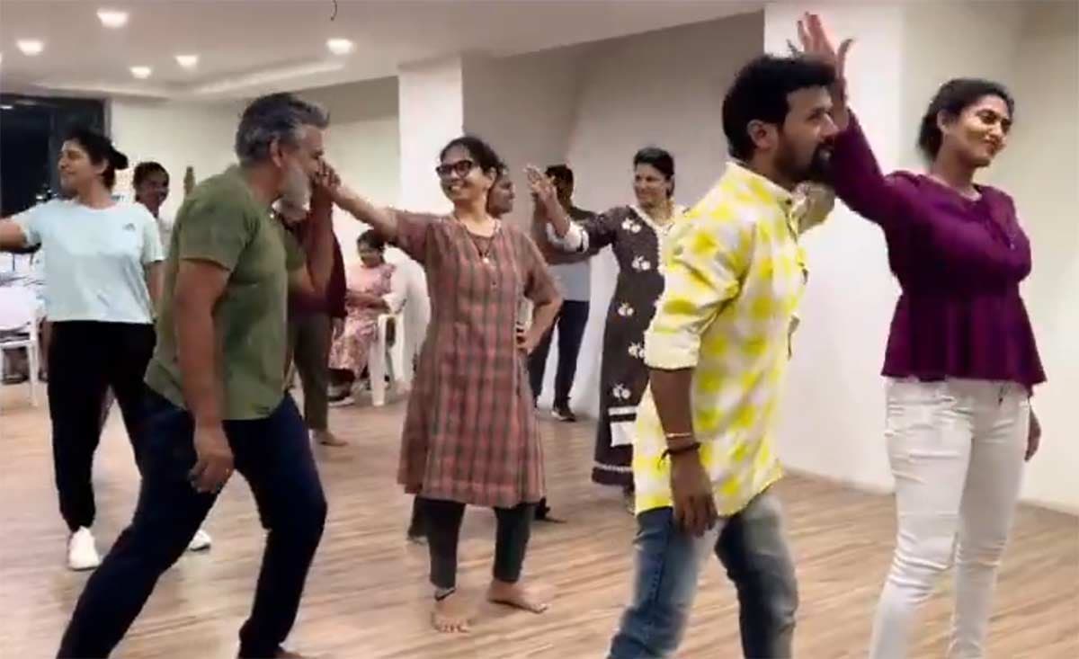 Rajamouli, Rama dance practice video goes viral