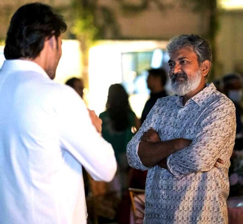 Rajamouli struggles for Mahesh look