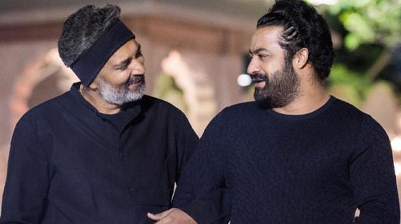 Rajamouli Sweet Gift to Tarak Fans