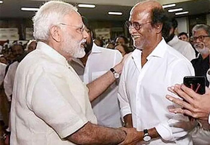 Rajini Political Carrier on Modi Hands