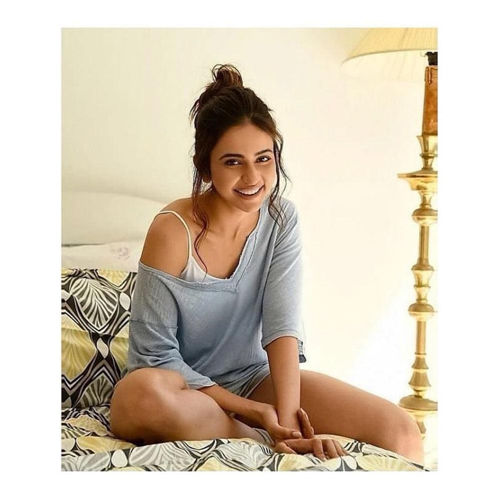 Rakul Ignoring Check Promotions?