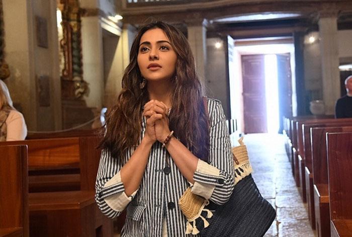 Rakul Preet Singh Disappointed with Manmadhudu 2