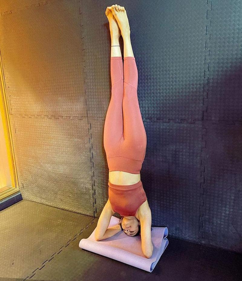 Rakul Preet Yoga pic viral 