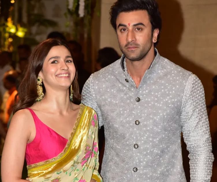 Ranbir Kapoor and Alia Bhatt to get married in April 2022