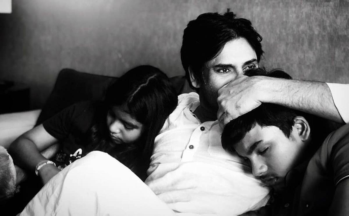 Rare pic: Pawan Kalyan with Aadya and Akira