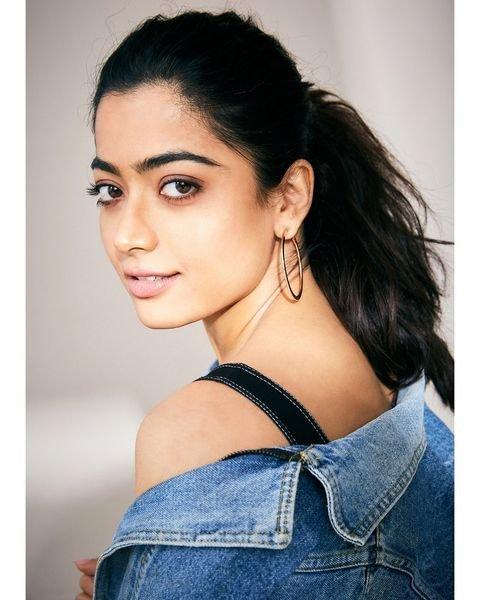 Rashmika Mandanna new Glamour look viral 