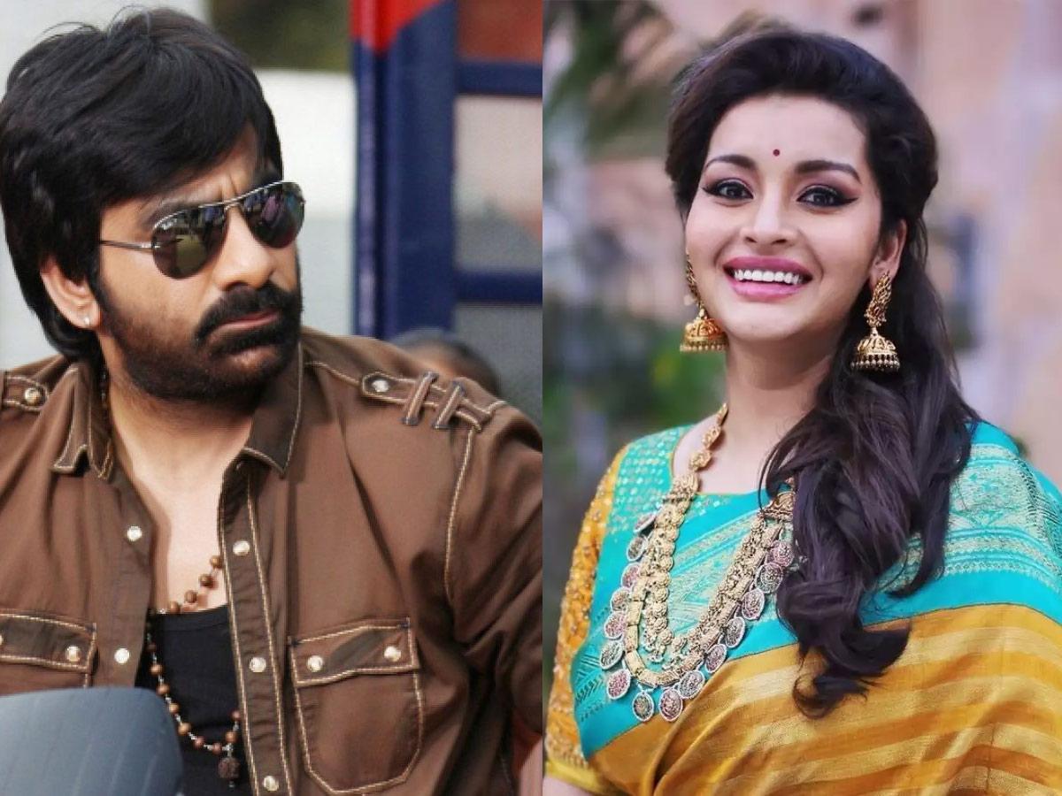 Renu Desai as Ravi Teja sister