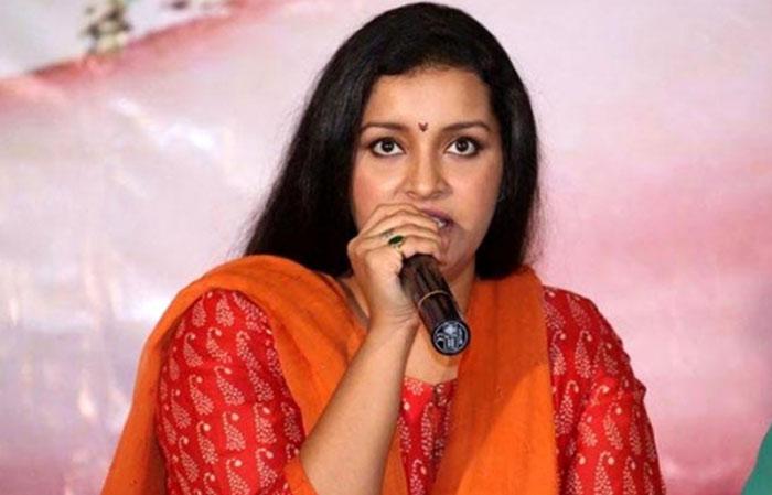 Renu Desai Fires on Pawan kalyan Fans