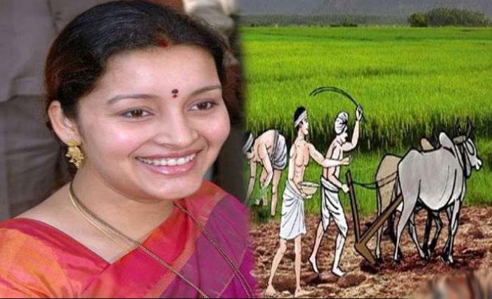 Renu Desai is Directing a Film on Farmers Problems