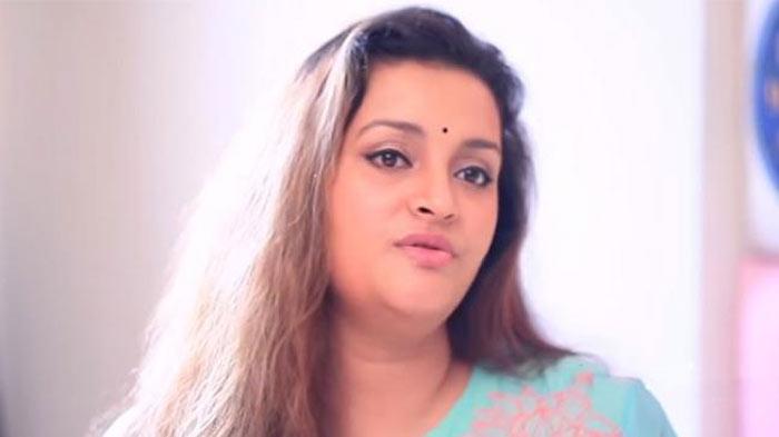 Renu Desai Post Sensation in Social Media