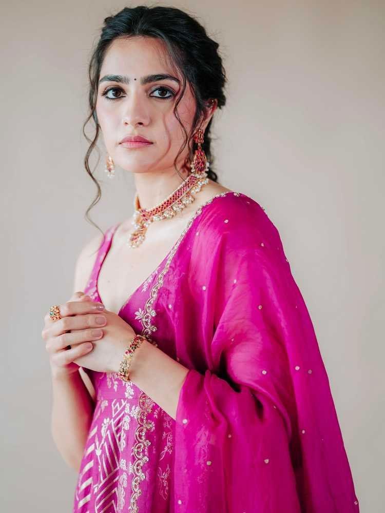 Rukmini Vasanth beautiful pic viral