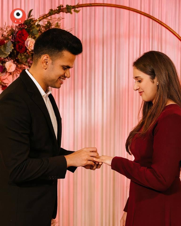 Sachin Tendulkar Son Arjun Tendulkar Gets Engaged 