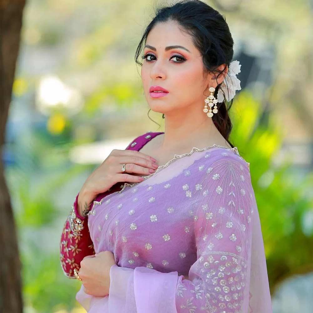 Sada  comments on marriage and divorce