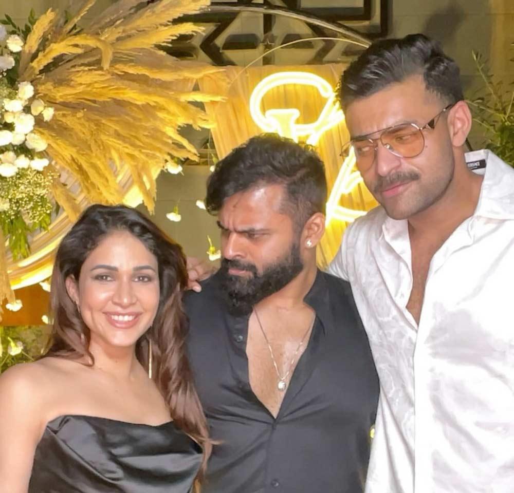 Sai Dharam Posts A Funny Birthday Message To Lavanya!