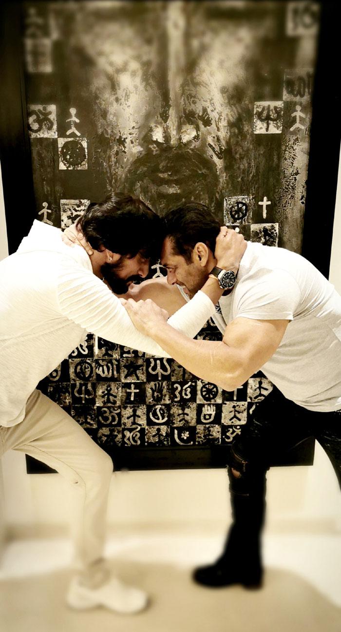 Salman Khan Praises Kiccha Sudeep Pehlwan