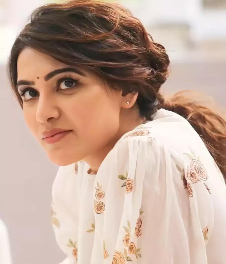 Samantha carrying the burden of disaster