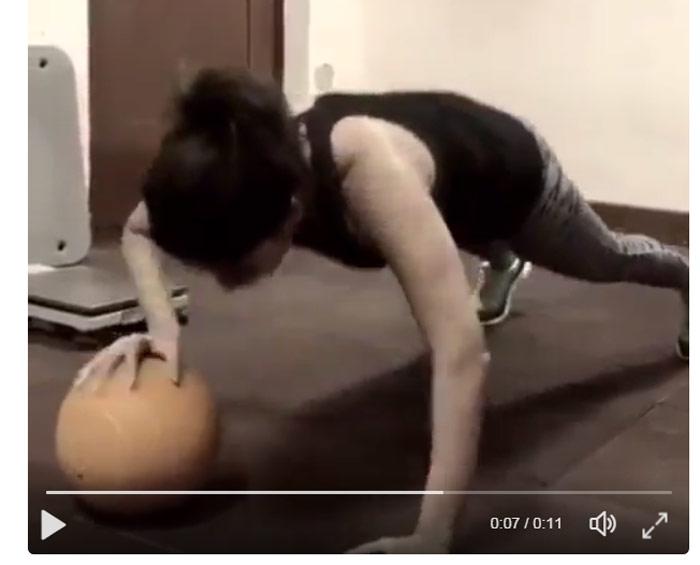 Samantha Fitness Video Hulchal in Social Media
