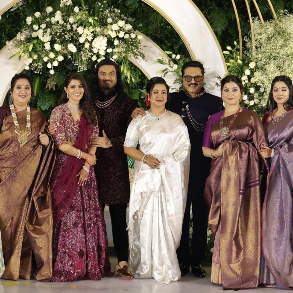 Sarath Kumar comments on Varalakshmi wedding cost