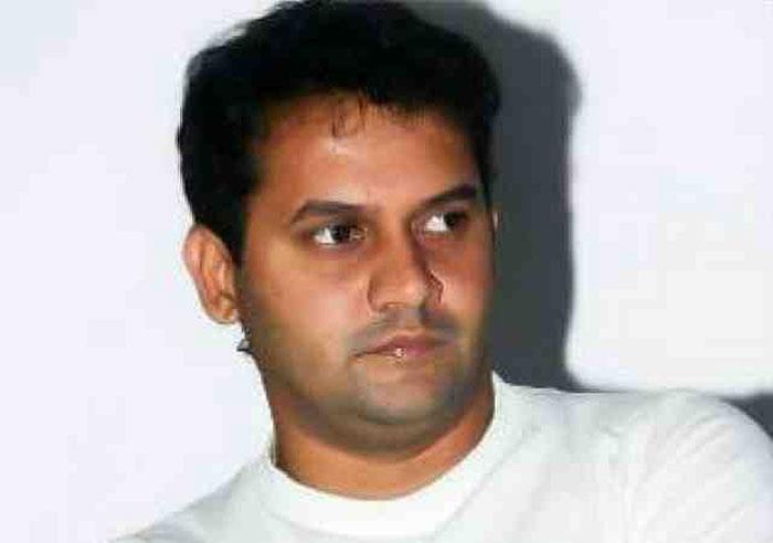 Secrets Behind Comedian Vijay Sai Suicide 