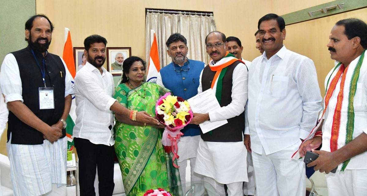 Senior leaders are strongly against giving Revanth Reddy CM
