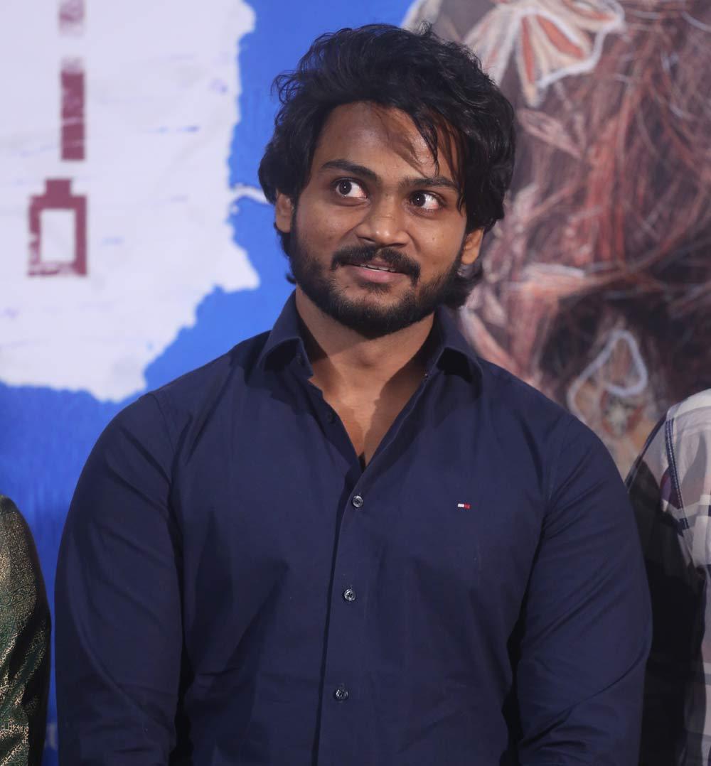 Shanmukh who cant appear in front of the media