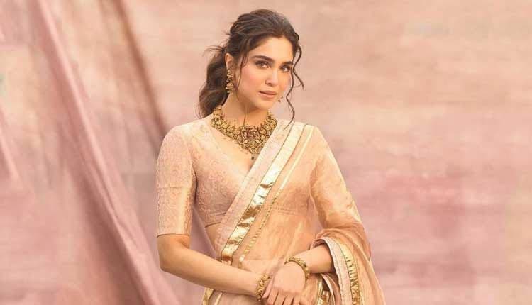 Sharvari talks about her upcoming film, Main Vaapas Aaunga
