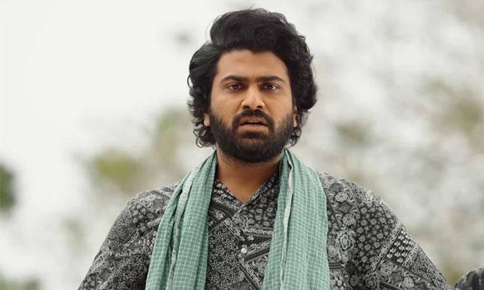 Sharwa following Chiranjeevi, Mahesh Babu