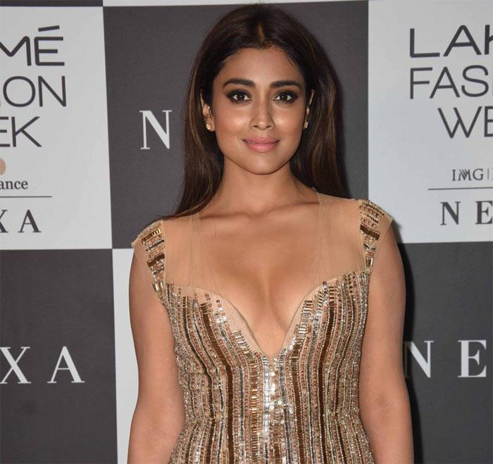 Shriya turns Air Hostess