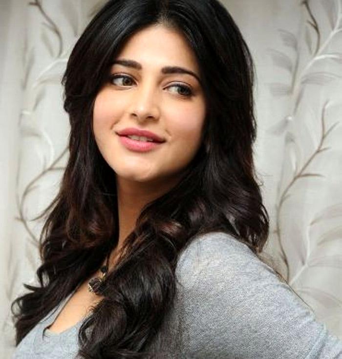 Shruti Haasan is Told Without Kamal Haasan Help