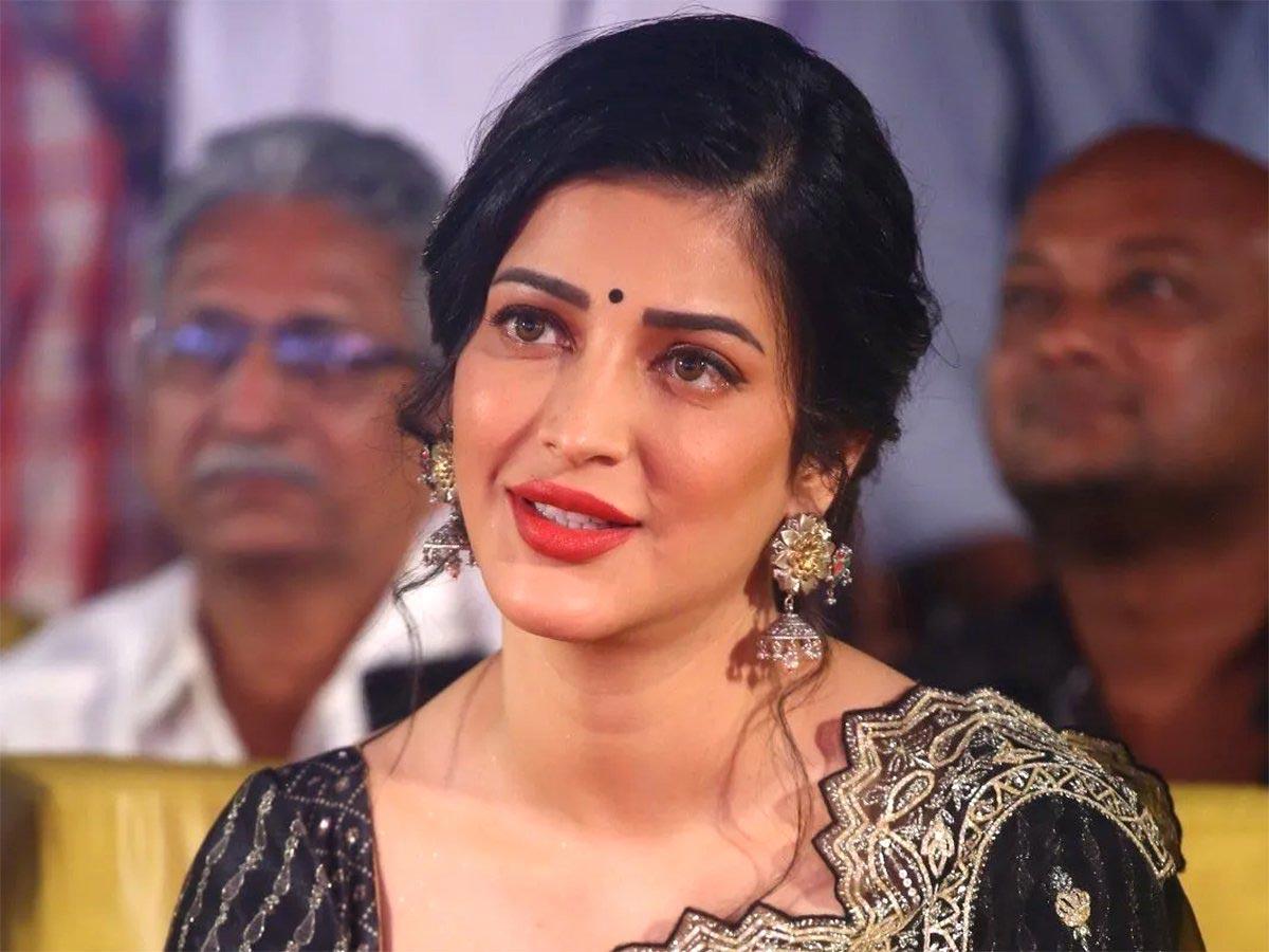 Shruti Haasan without sound