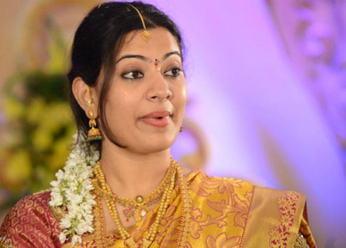 Singer Geetha Madhuri Punch on RGV