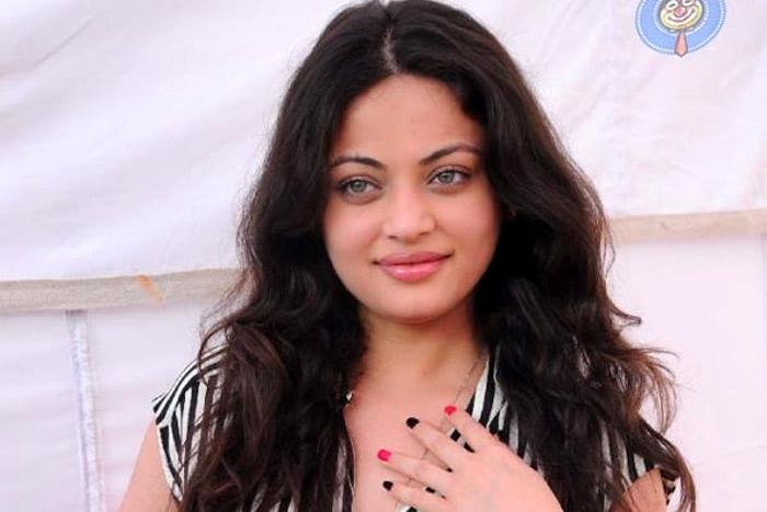 Sneha Ullal Suffered With Auto Immune Disorder!