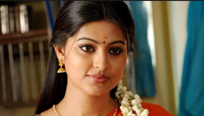 Sneha wants Negative roles