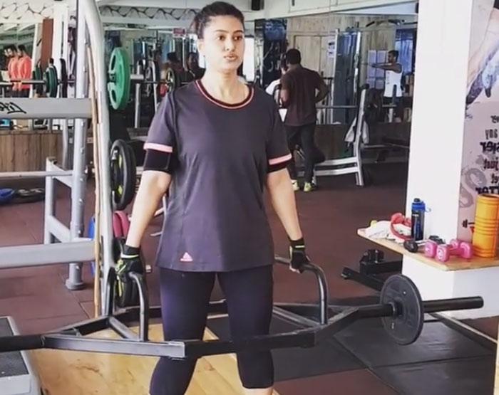 Sneha Workouts Video Hulchal in Social Media