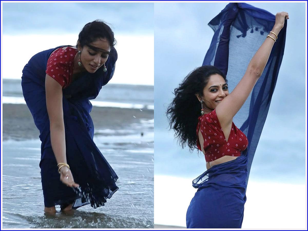 Sobhita chilling at beach