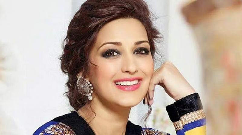 Sonali Bendre tollywood re entry after 18 years 