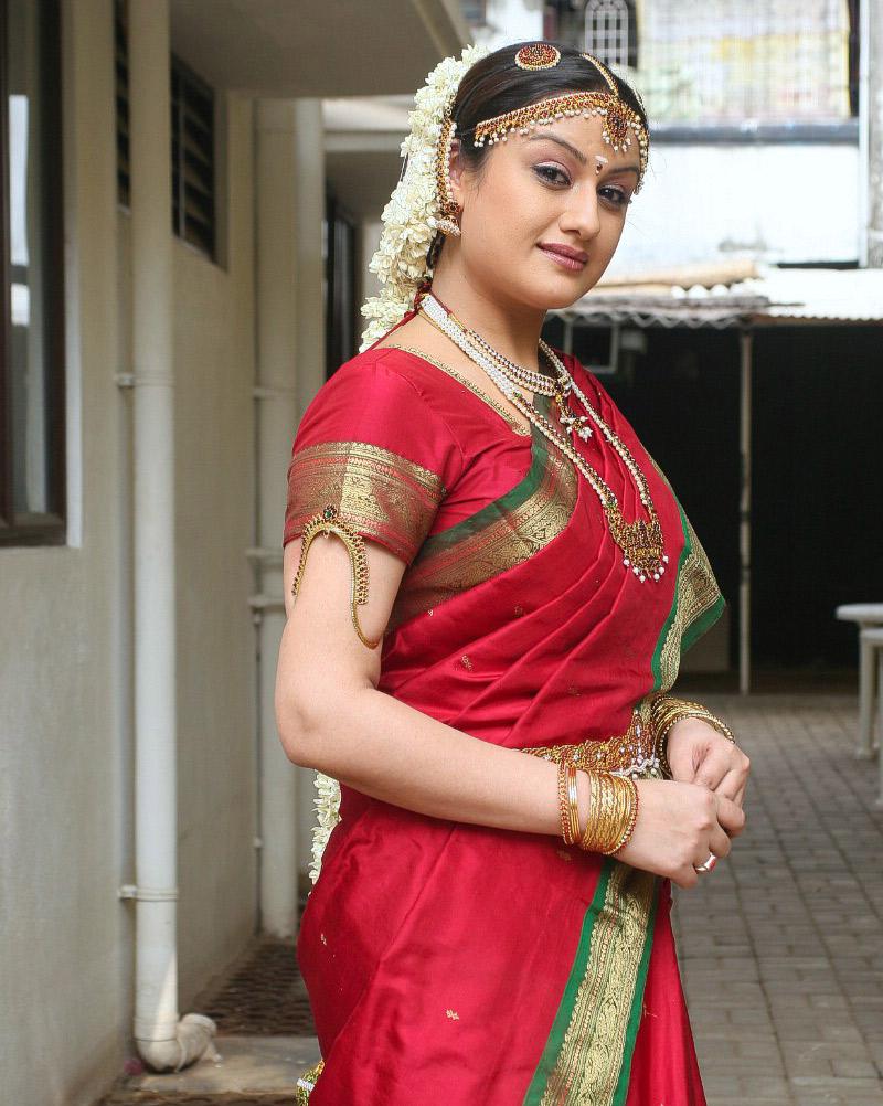 Sonia Agarwal Ready to work with Her Ex Husband