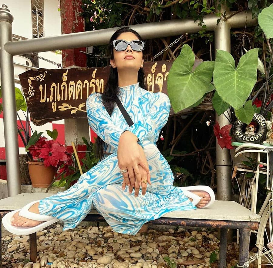 Sreemukhi enjoying the birthday trip