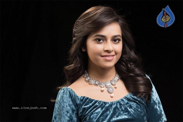 Sri Divya Wants Telugu Movie Chances