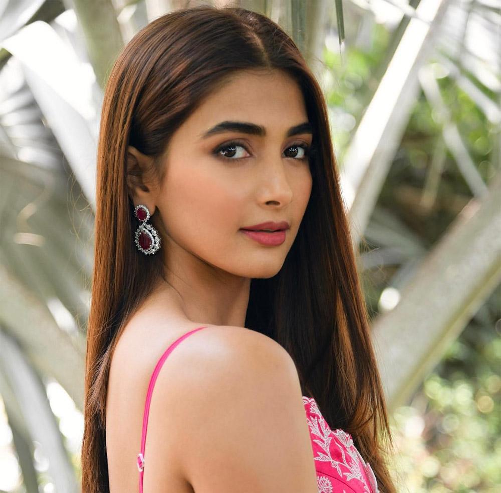 SSMB28: Pooja Hegde Role Revealed