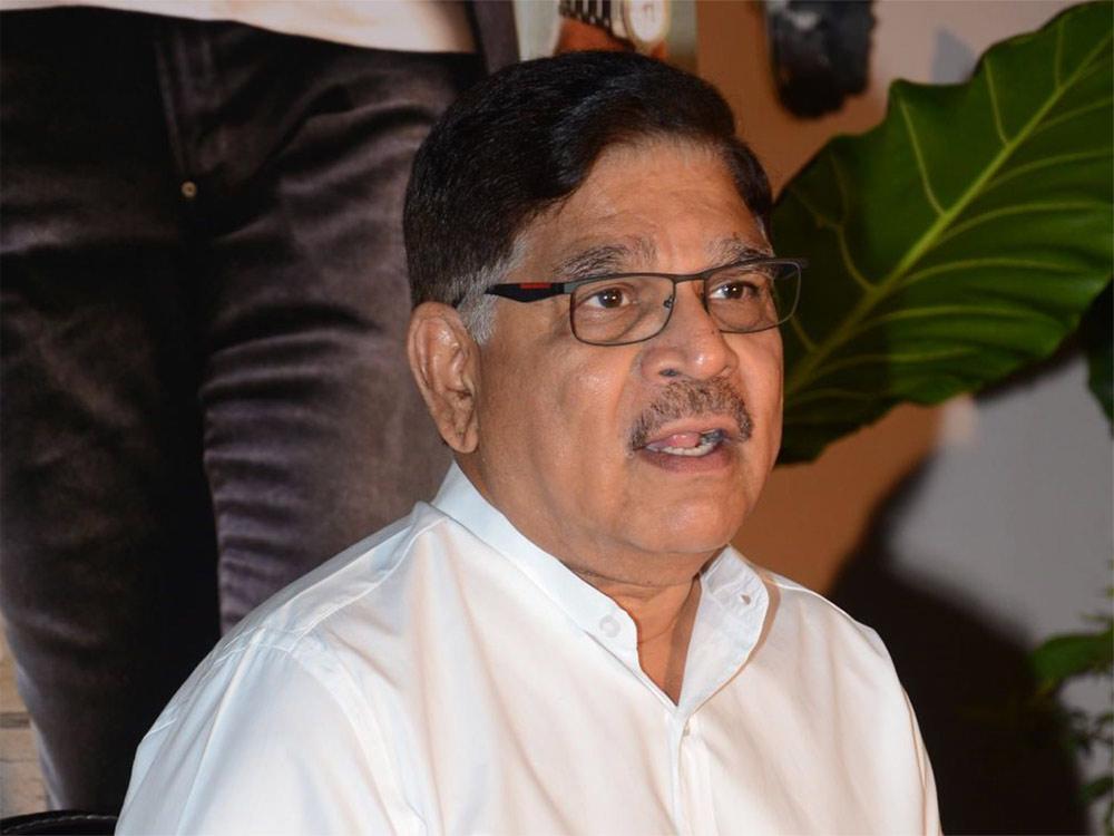 Star Heroes must dance for promotions