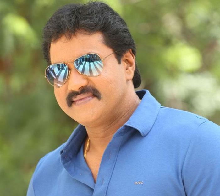 Sunil Praises Mega Star Chiranjeevi