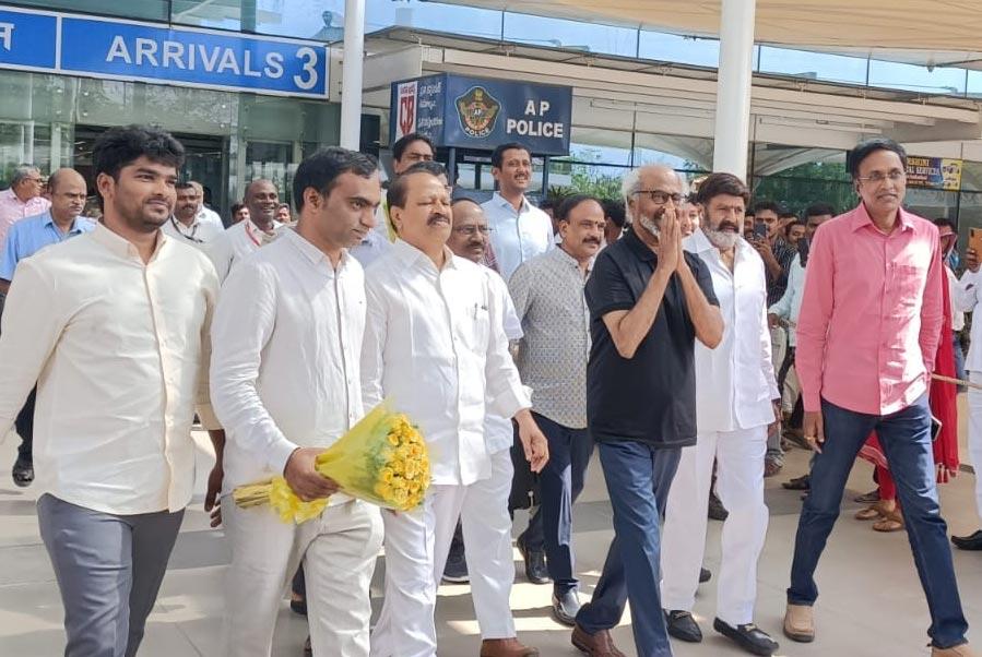Super star Rajinikanth arrived at Vijayawada