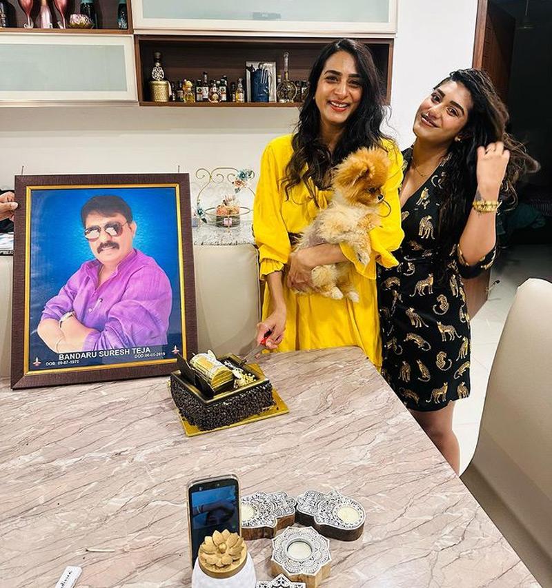 Surekha Vani Emotional Post on Her Husband