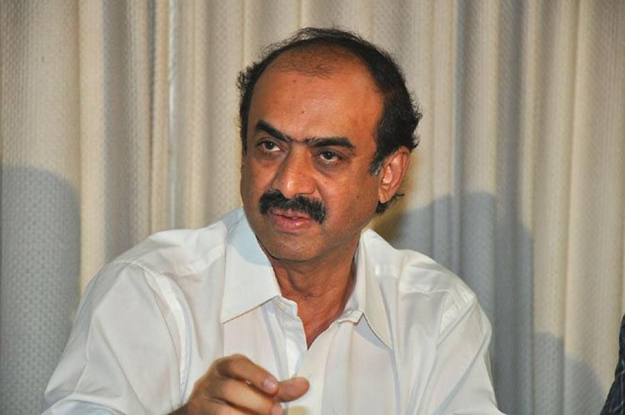 Suresh Babu puts an end to rumours on Drushyam 2