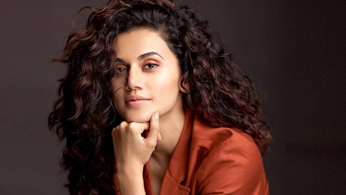 Taapsee Sensational Comments on Stars