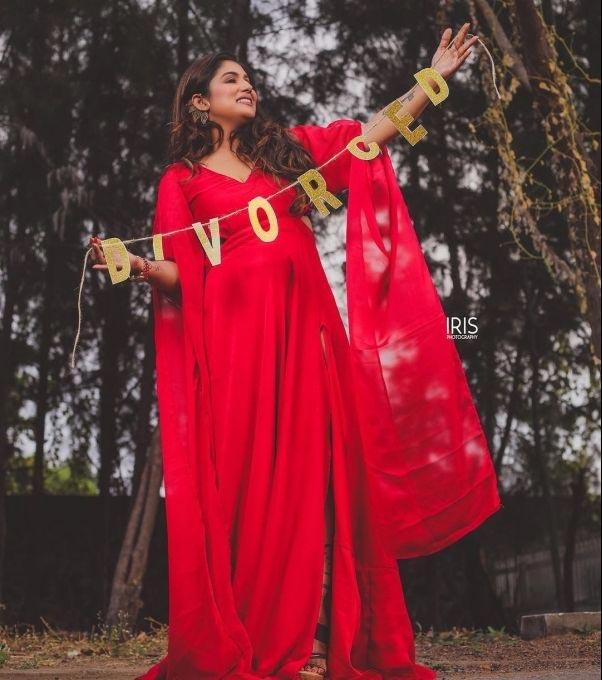 Tamil Actress Celebrates Divorce With Viral Photoshoot